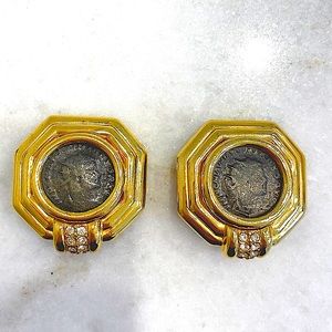 Monumental Ciner Vintage Gold Coin Earrings ⭐️⭐️⭐️
